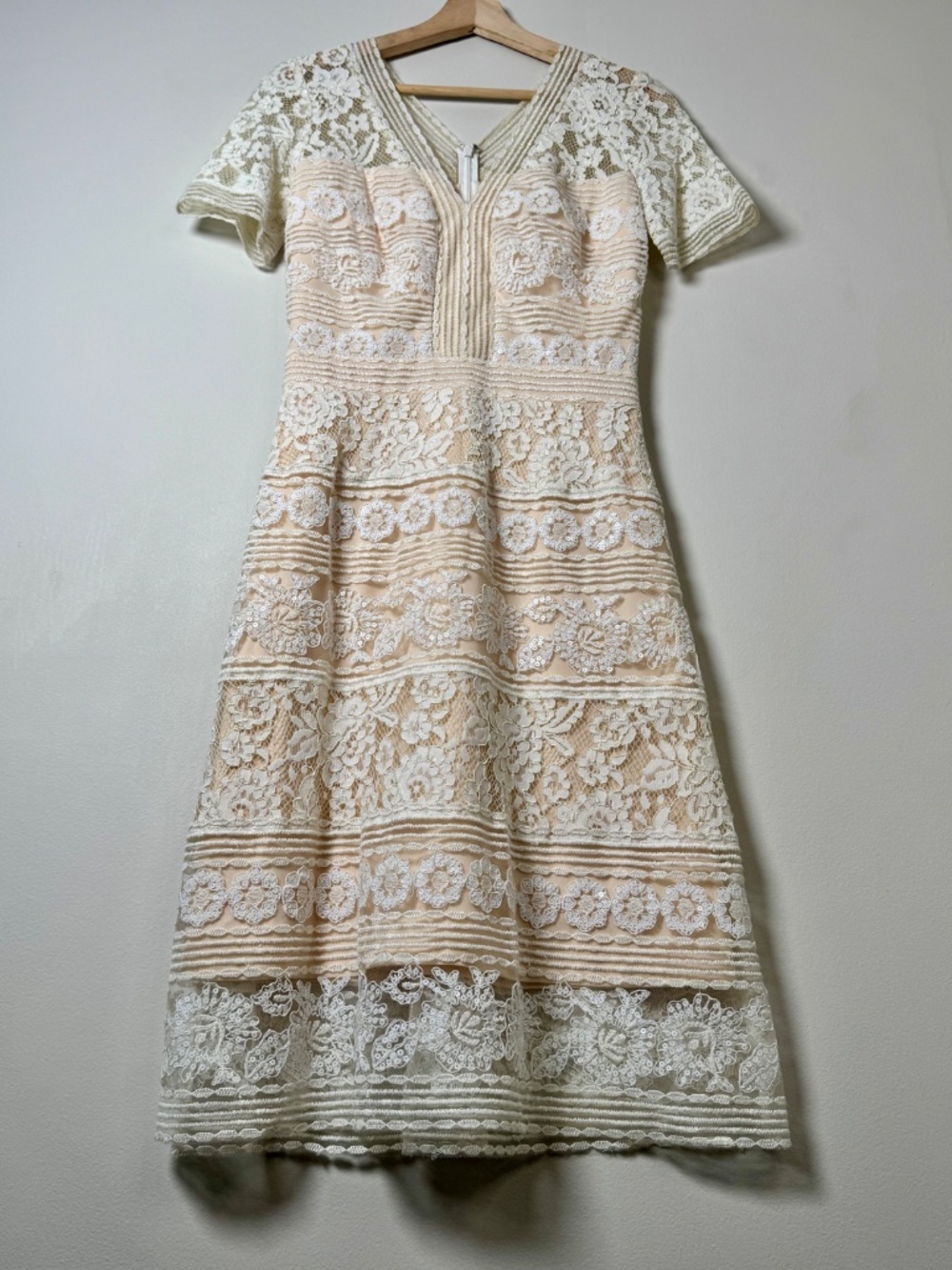 Tadashi Shoji Corin Lace Midi Dress Ivory Petal AVT17166M Sz 2 - Picture 2 of 11
